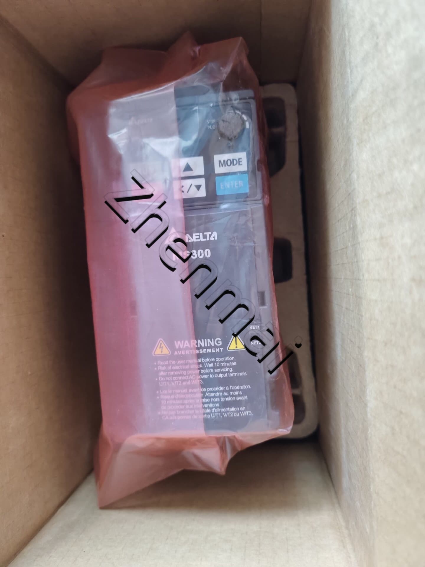 100% helt ny original och äkta Delta 380V 3,7KW VFD9A0MS43ANSAA Frekvensomvandlare Driv servomotor