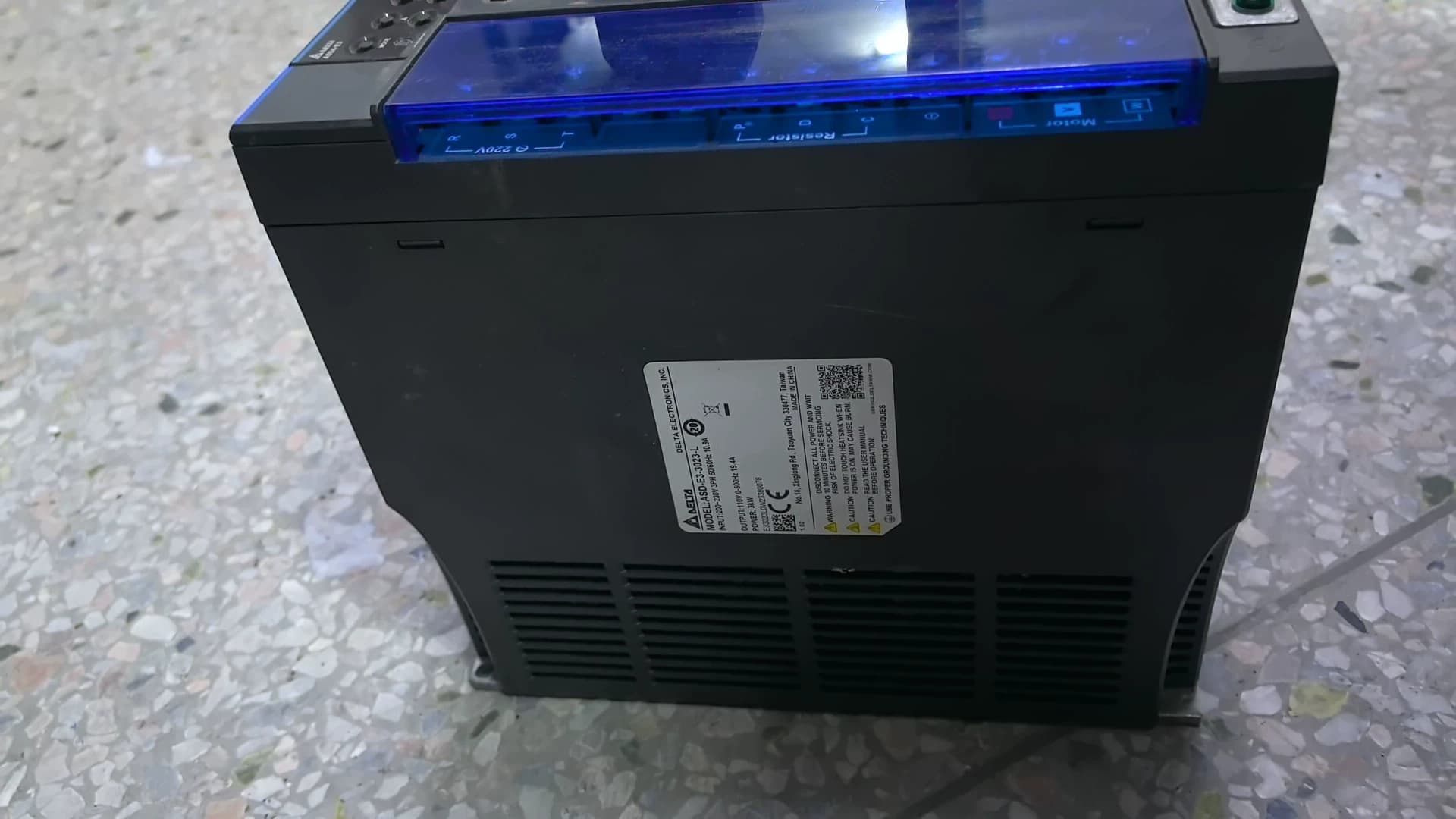 100 % helt ny original och äkta Delta ASD-E3-3023-L Frekvensomvandlare Driv servomotor