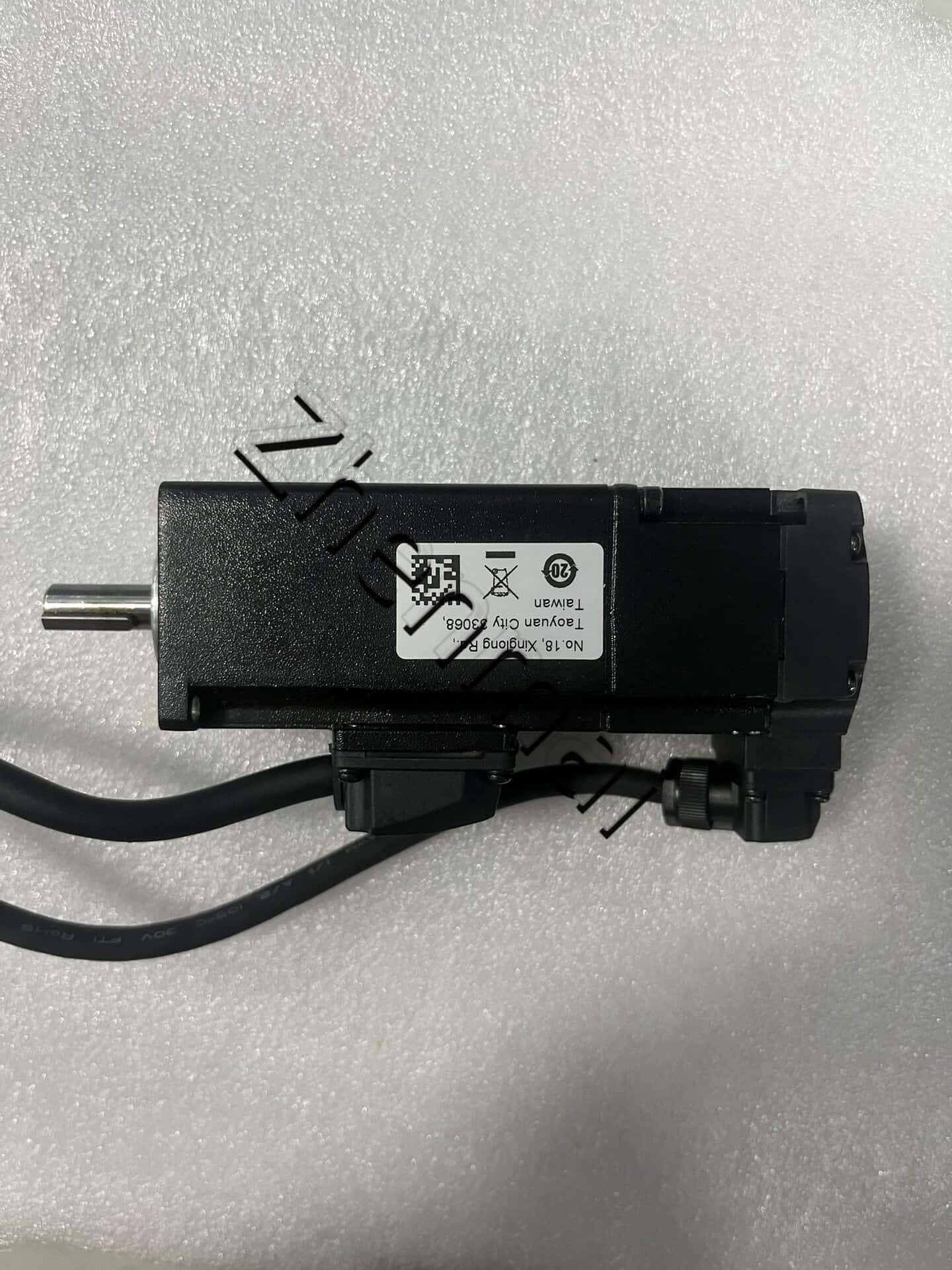 100 % helt ny original och äkta Delta ECM-B3L-C20401SS1 Frekvensomvandlare Driv servomotor