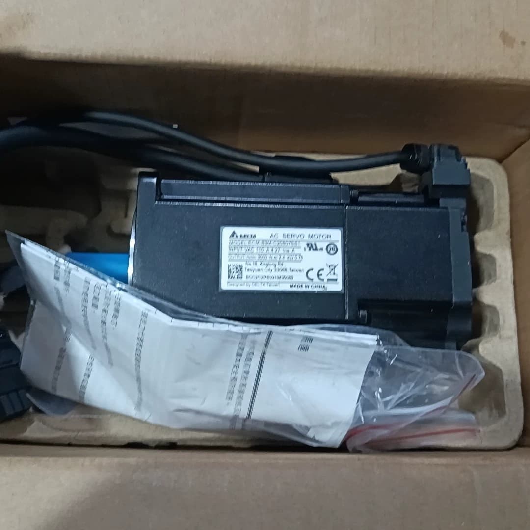 100 % helt ny original och äkta Delta ECM-B3M-C20807SS1 Frekvensomvandlare Driv servomotor
