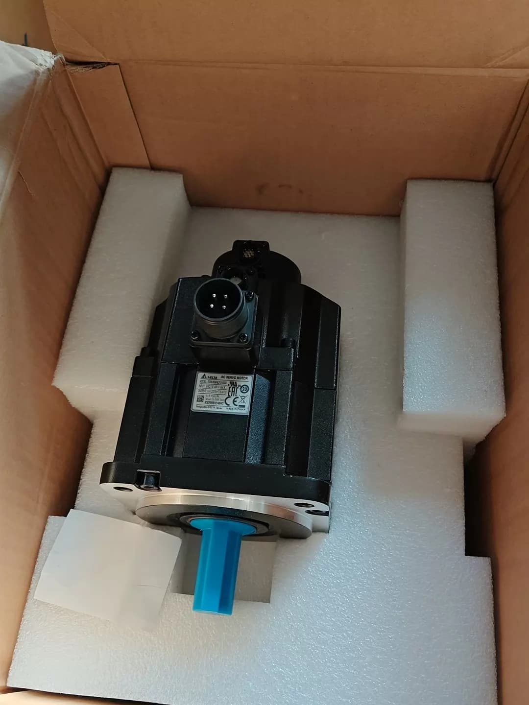 100 % helt ny original och äkta Delta ECM-B3M-E21315SS1 Frekvensomvandlare Driv servomotor
