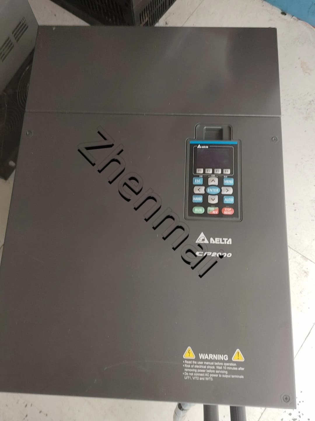 100 % helt nytt original och äkta Delta VFD1100CP43A-00 380V110KW Frekvensomvandlare Driv servomotor