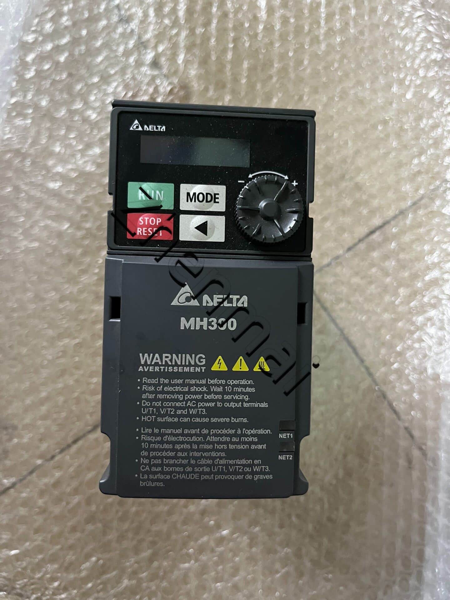 100 % helt nytt original och äkta Delta VFD3A0MH43ANSAA 0,75KW Frekvensomvandlare Driv servomotor
