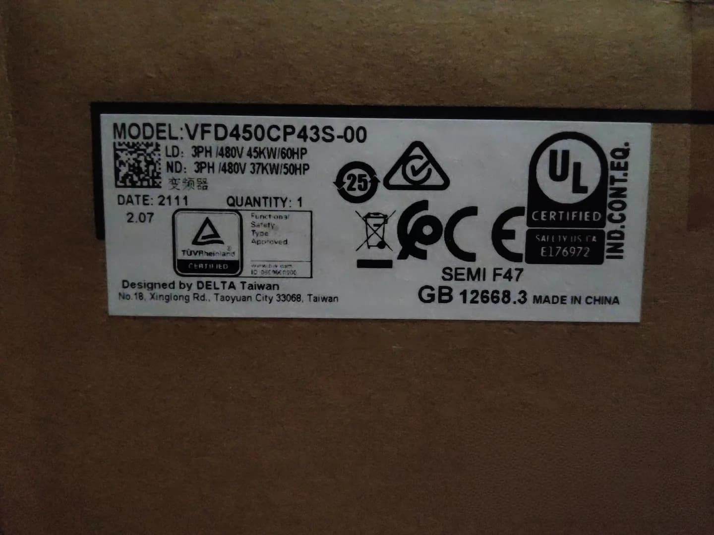 100 % helt nytt original och äkta Delta VFD450CP43S-00 380V45KW Frekvensomvandlare Driv servomotor