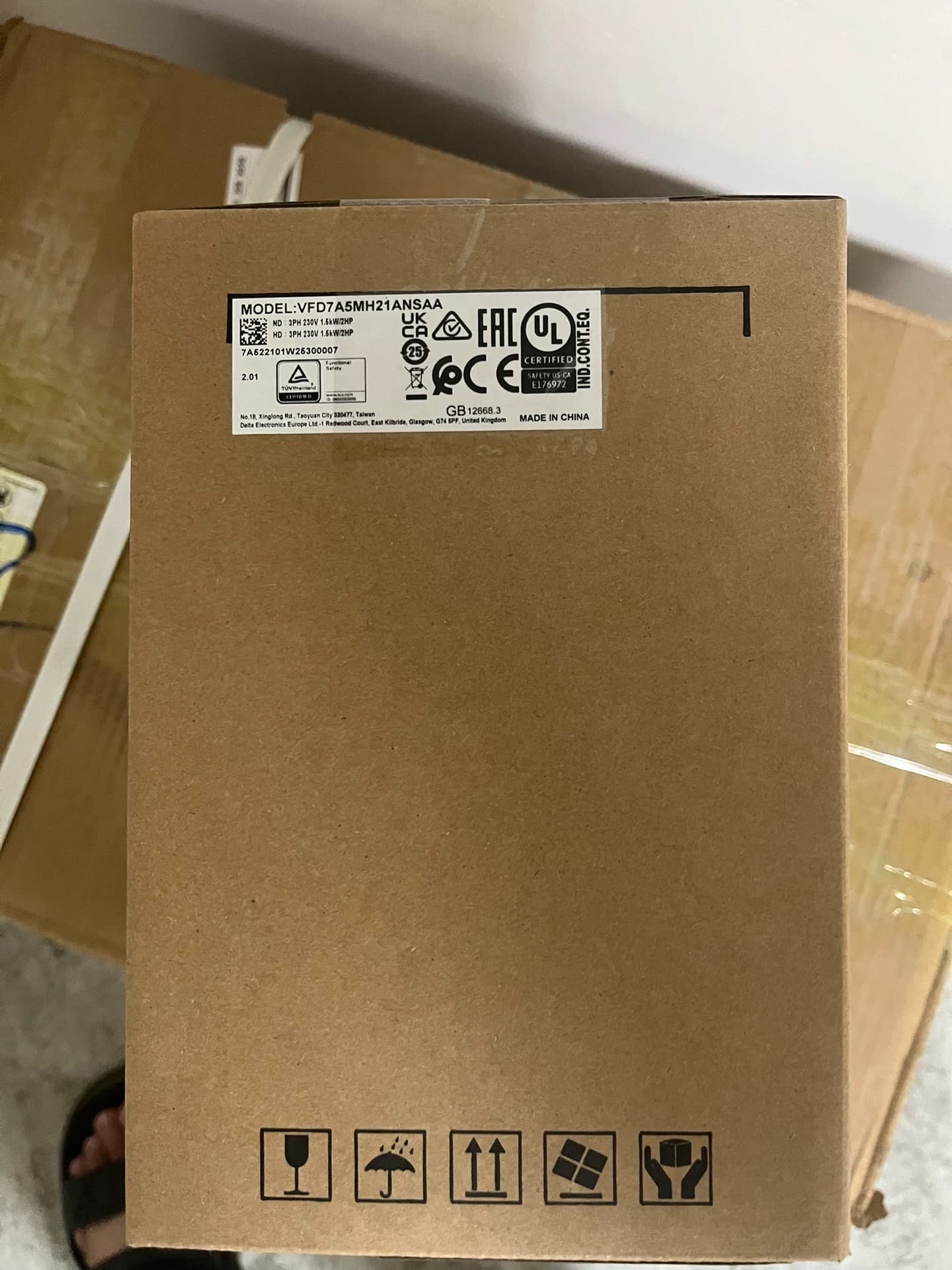 100 % helt ny original och äkta Delta VFD7A5MH21ANSAA 1,5KW 220V Frekvensomvandlare Driv servomotor