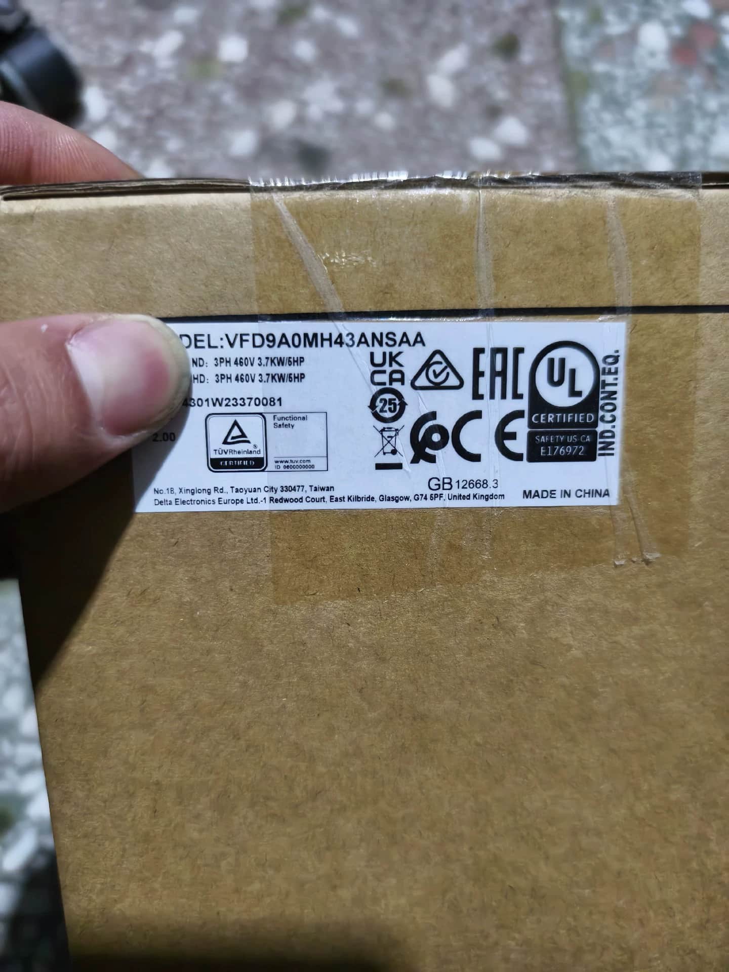 100 % helt nytt original och äkta Delta VFD9A0MH43ANSAA 3,7KW Frekvensomvandlare Driv servomotor