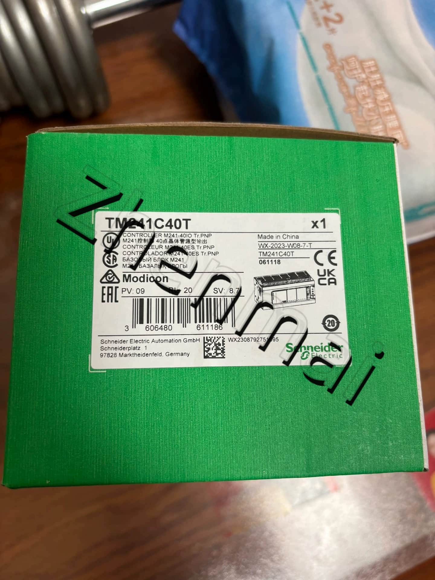 100 % helt nya, original och äkta Schneider TM241C40T Frekvensomvandlare, strömbrytare, kontaktorer, skyddsanordningar