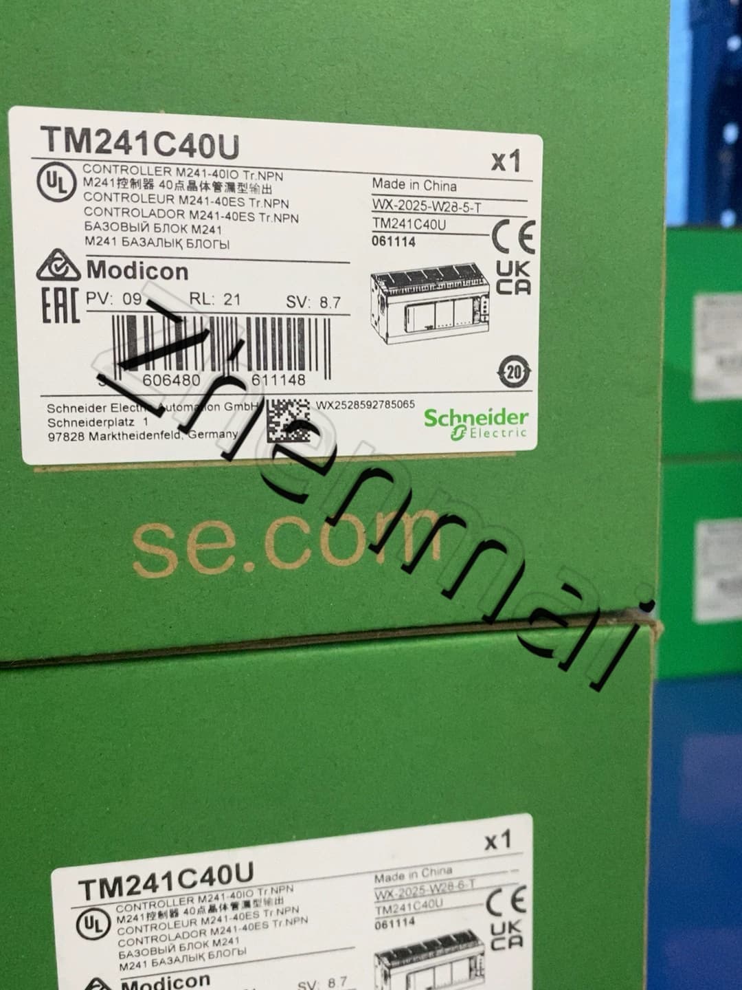 100 % helt nya, original och äkta Schneider TM241C40U Frekvensomvandlare, strömbrytare, kontaktorer, skyddsanordningar