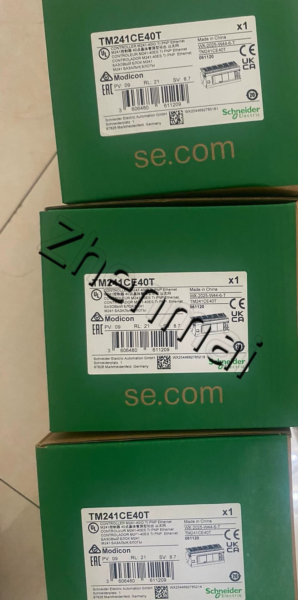 100 % helt ny, original och äkta Schneider TM241CE40T Frekvensomvandlare, strömbrytare, kontaktorer, skyddsanordningar