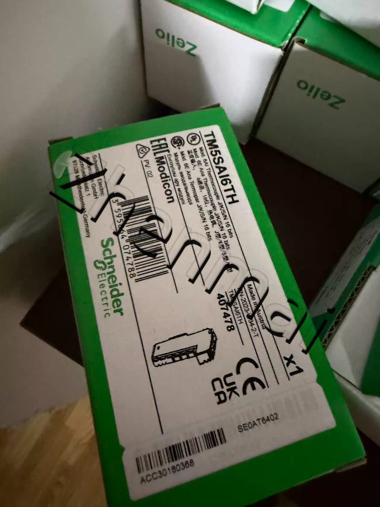 100 % helt nya, original och äkta Schneider TM5SAI6TH Frekvensomvandlare, strömbrytare, kontaktorer, skyddsanordningar