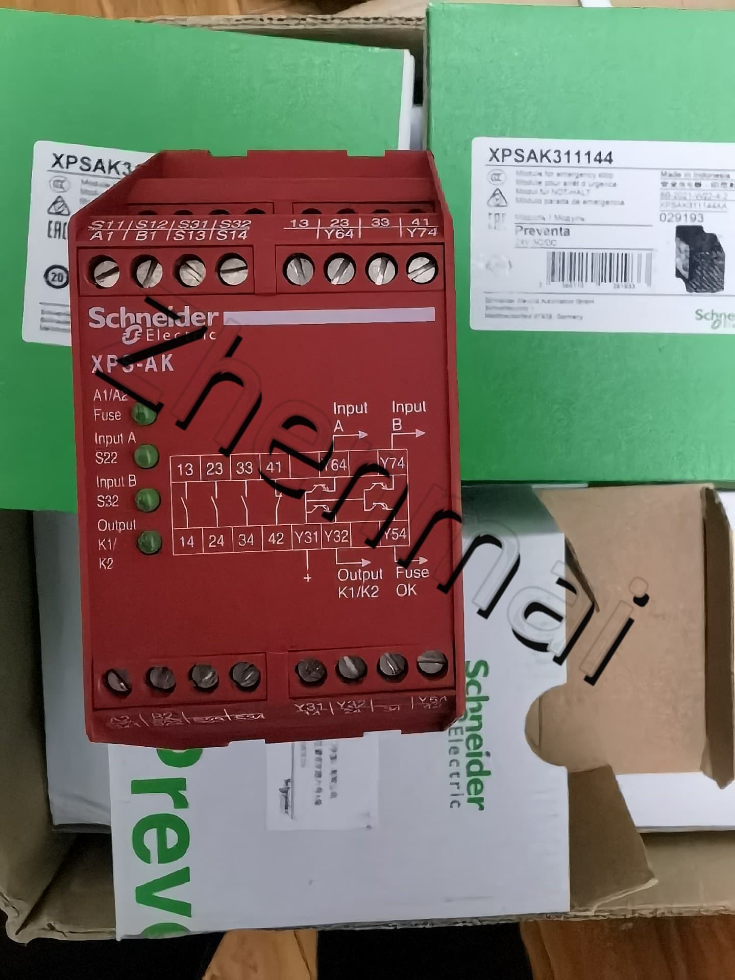 100 % helt ny, original och äkta Schneider XPSAK311144 Frekvensomvandlare, strömbrytare, kontaktorer, skyddsanordningar