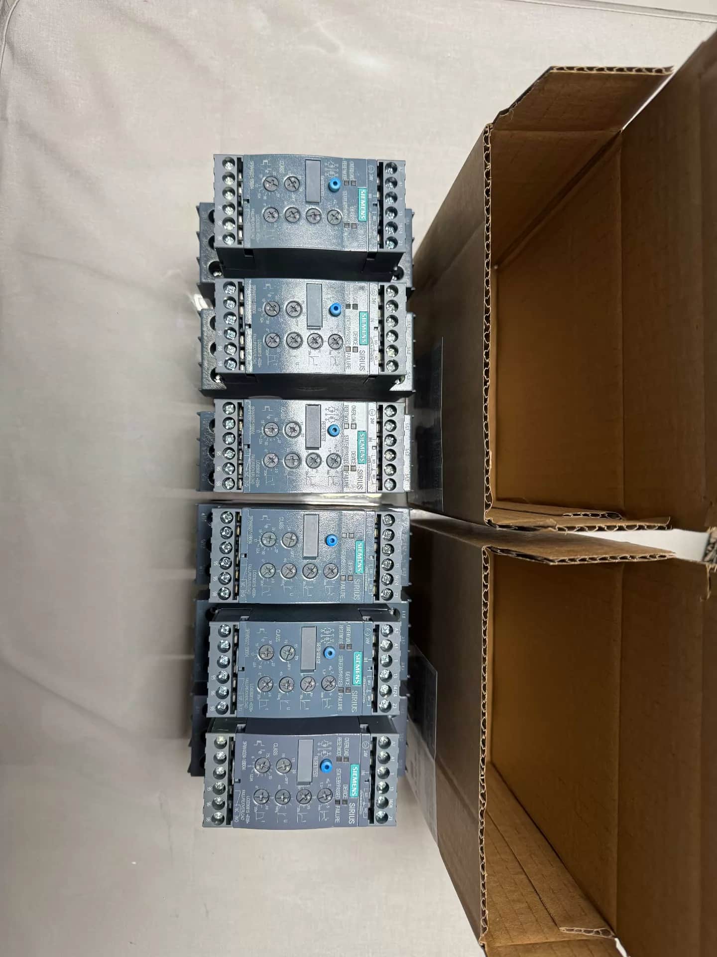 Helt ny, äkta, fabriksanpassad Siemens 3RW4038-2BB14 mjukstartare SIRIUS SOFT STARTER