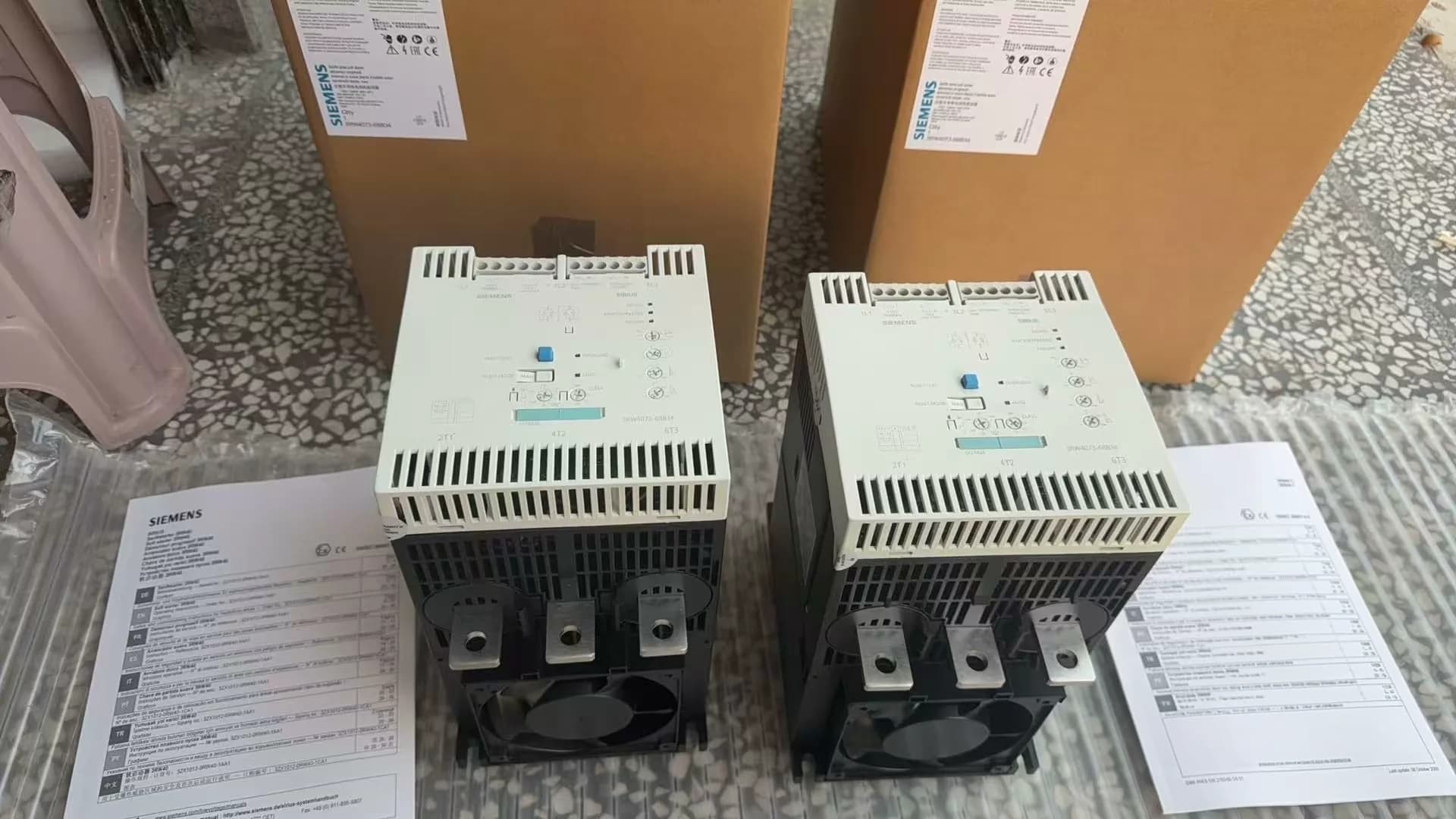 Helt ny, äkta, fabriksanpassad Siemens 3RW4436-6BC35 mjukstartare SIRIUS SOFT STARTER