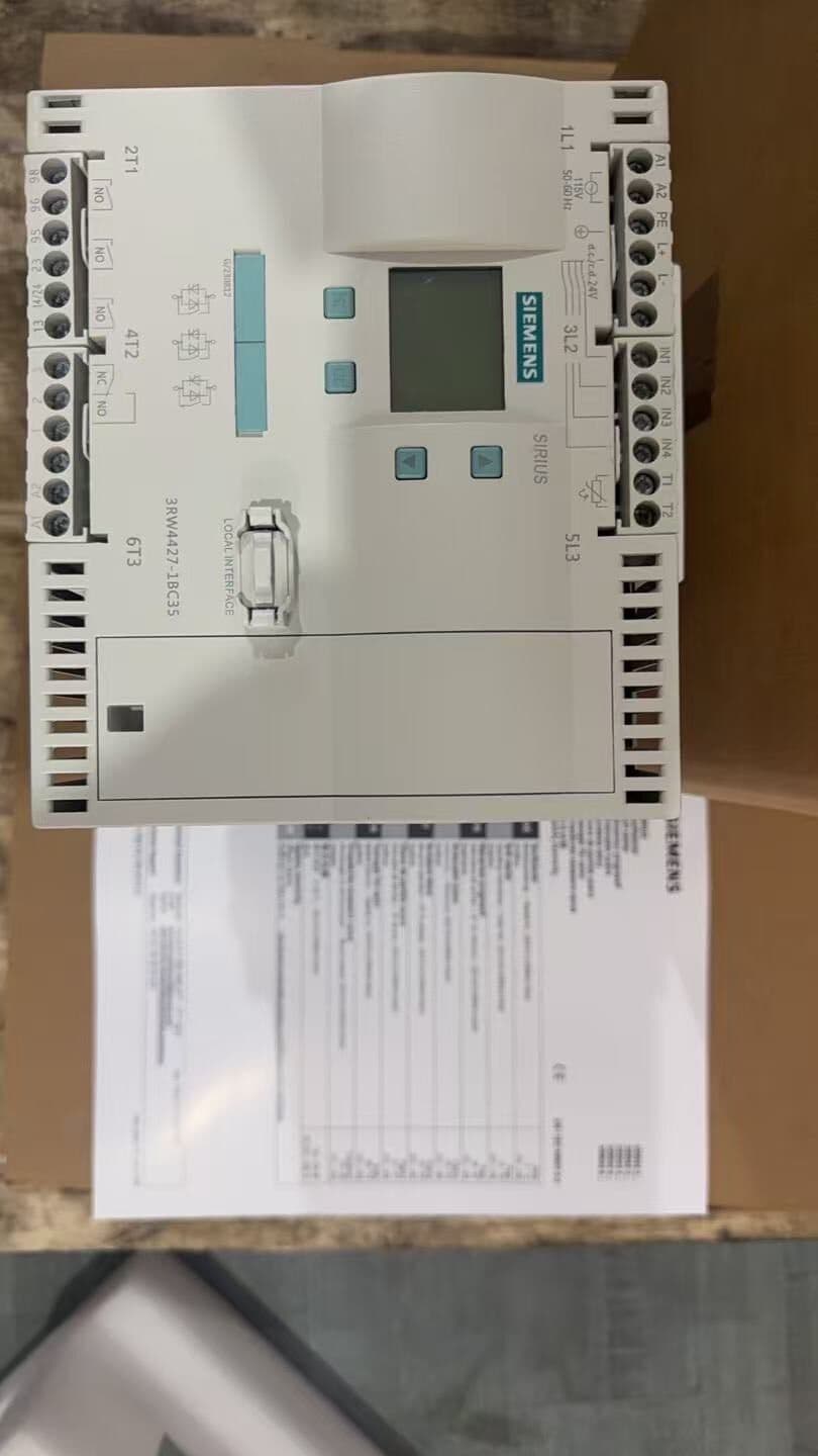 Helt ny, äkta, fabriksanpassad Siemens 3RW4443-6BC46 mjukstartare SIRIUS SOFT STARTER