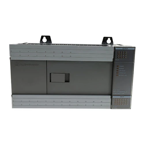 Helt ny original Allen-Bradley 1747-L20A SLC 500 Fast PLC Controller Snabb leverans