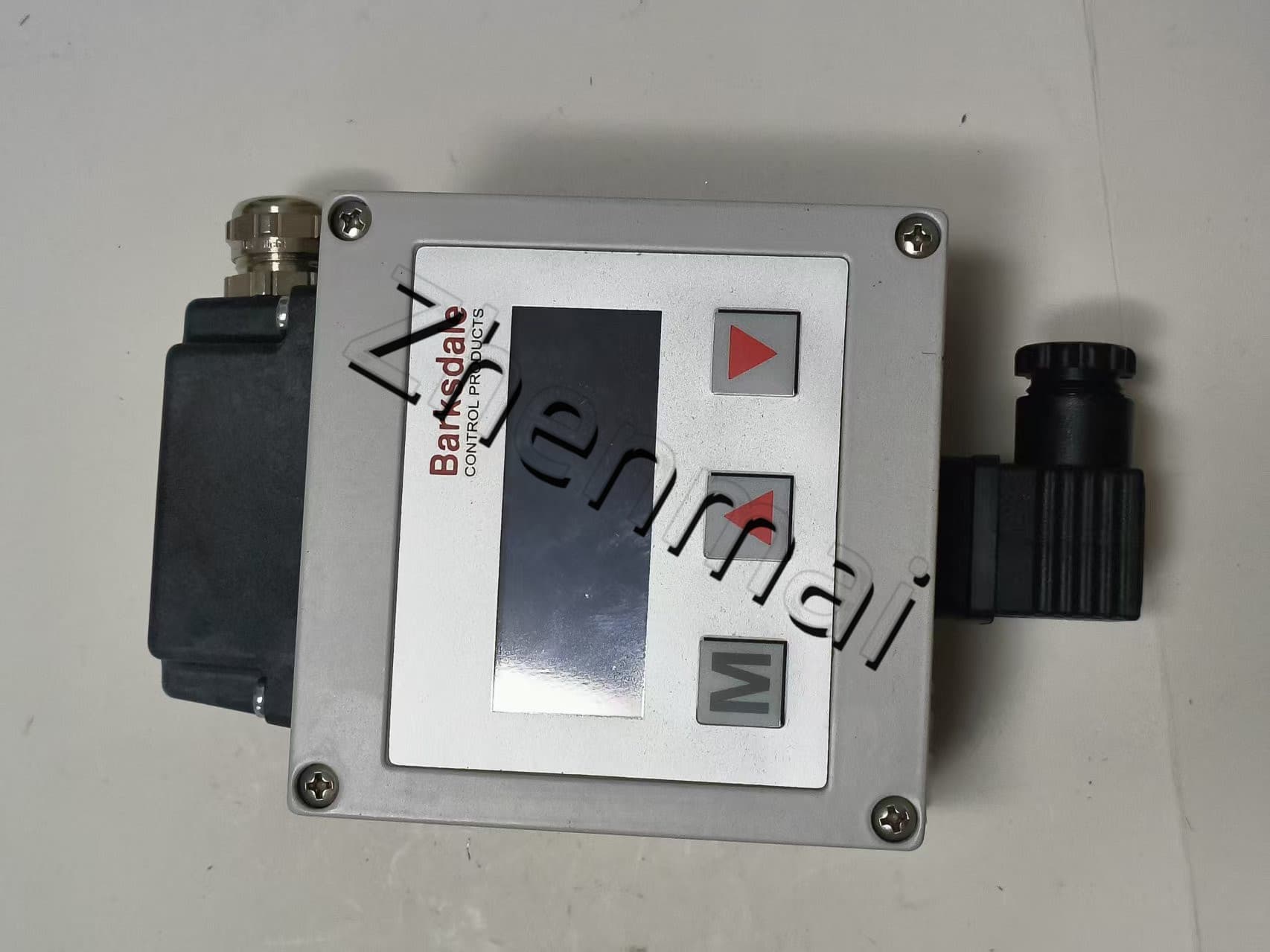 Helt ny original Barksdale 0003-024(UAS3V3)+0631-070(UTA2,100mm，0-100℃) Trycksensor Nivåomkopplare Flödesvakt Tryckbrytare Snabb leverans