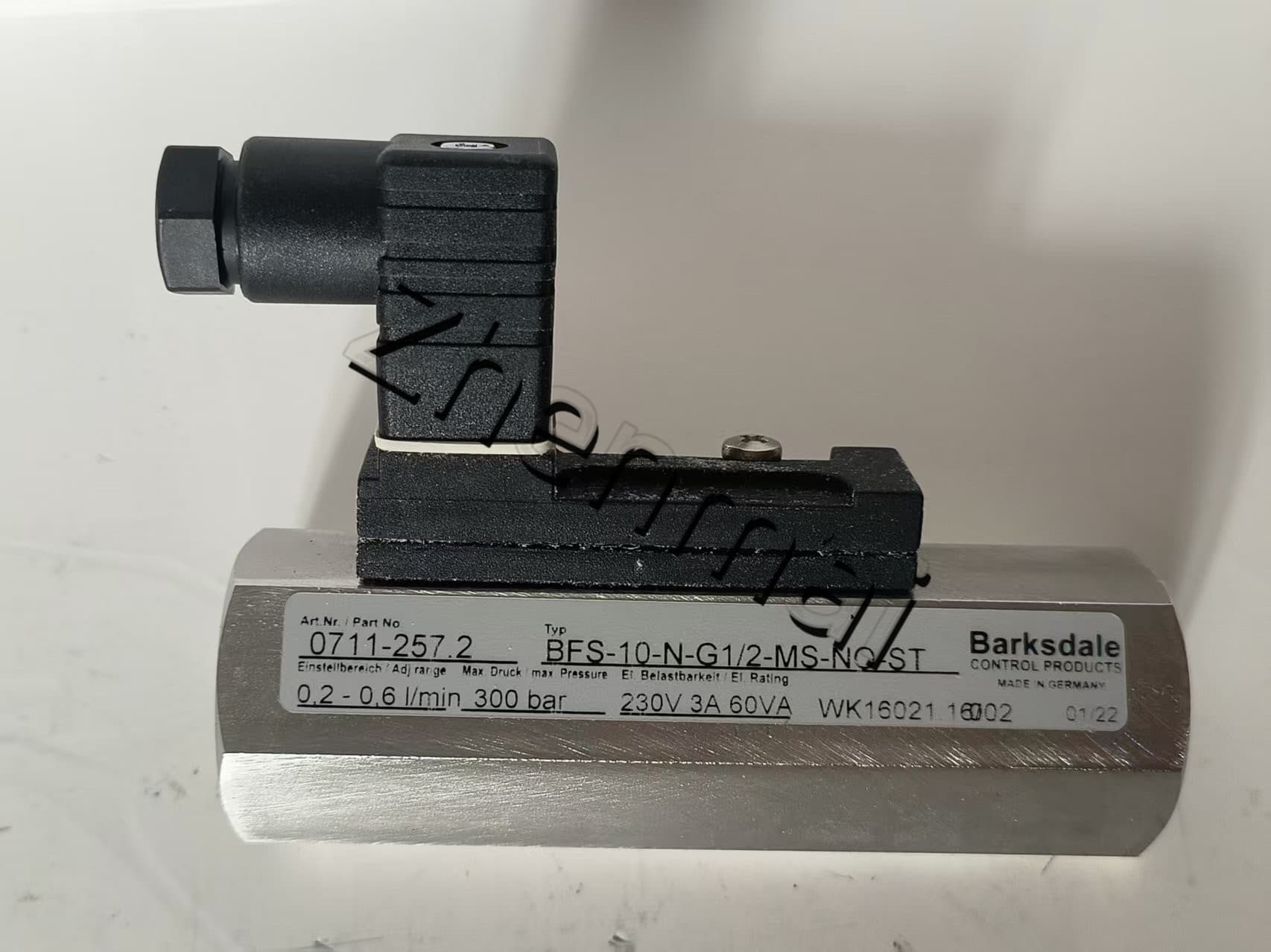 Helt ny original Barksdale 0711-257.2 Trycksensor Nivåomkopplare Flödesvakt Tryckomkopplare Snabb leverans