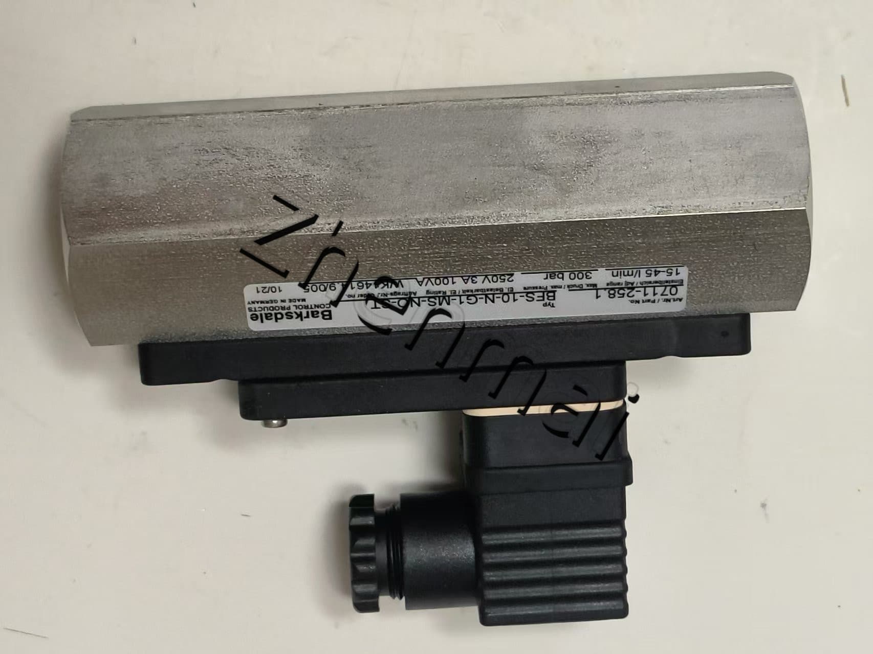 Helt ny original Barksdale 0711-258.1 Trycksensor Nivåomkopplare Flödesvakt Tryckomkopplare Snabb leverans