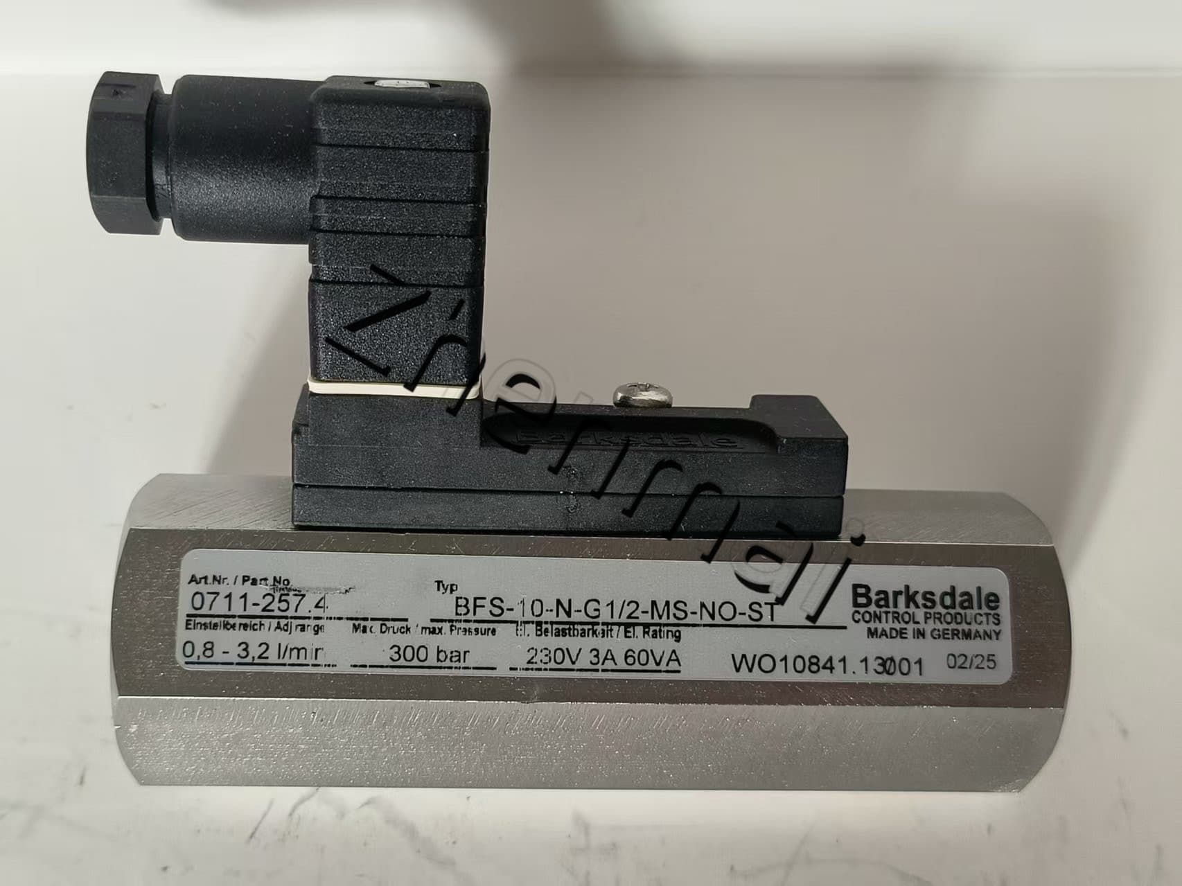Helt ny original Barksdale 0711-339.7 Trycksensor Nivåomkopplare Flödesvakt Tryckomkopplare Snabb leverans