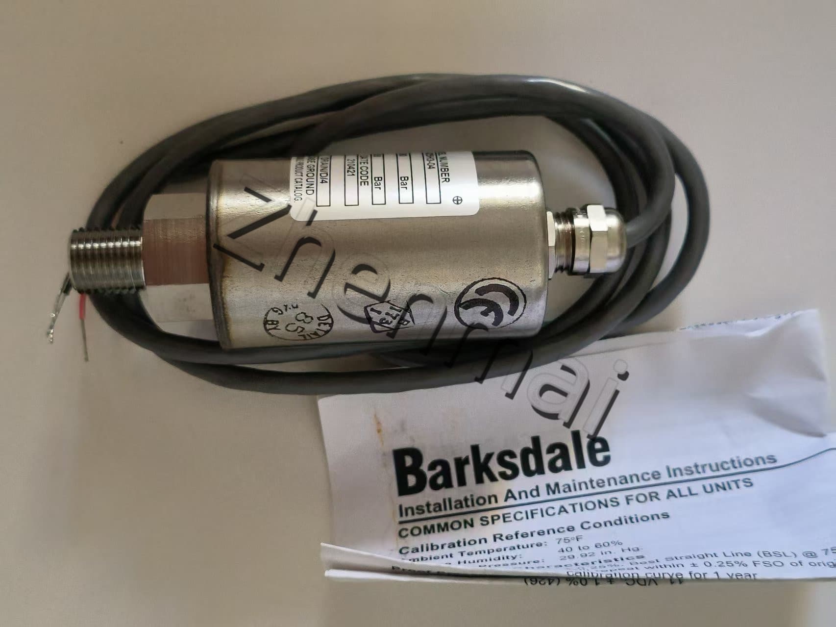Helt ny original Barksdale 425H3-04 Trycksensor Nivåomkopplare Flödesbrytare Tryckomkopplare Snabb leverans