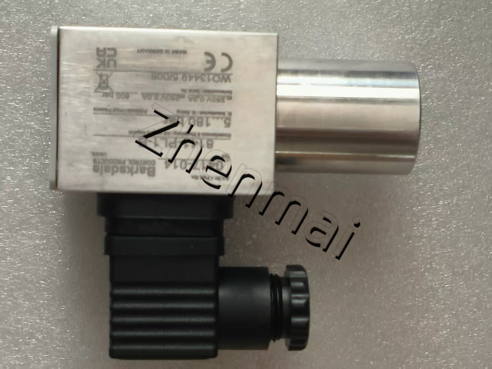 Helt ny original Barksdale 8141-PL1-B 0417-014 Trycksensor Nivåomkopplare Flödesvakt Tryckomkopplare Snabb leverans