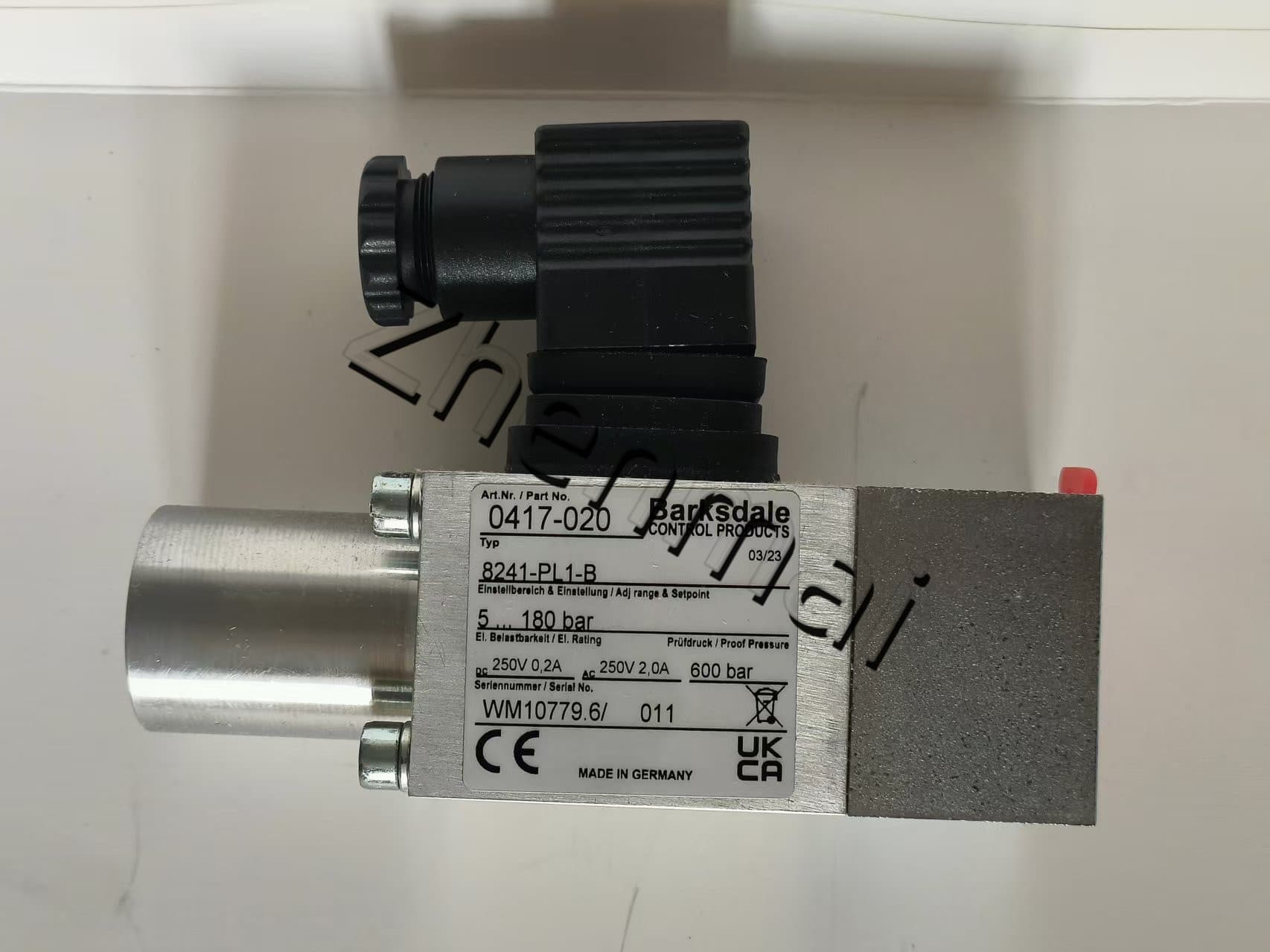 Helt ny original Barksdale 8241-PL1-B 0417-020 Trycksensor Nivåomkopplare Flödesvakt Tryckomkopplare Snabb leverans
