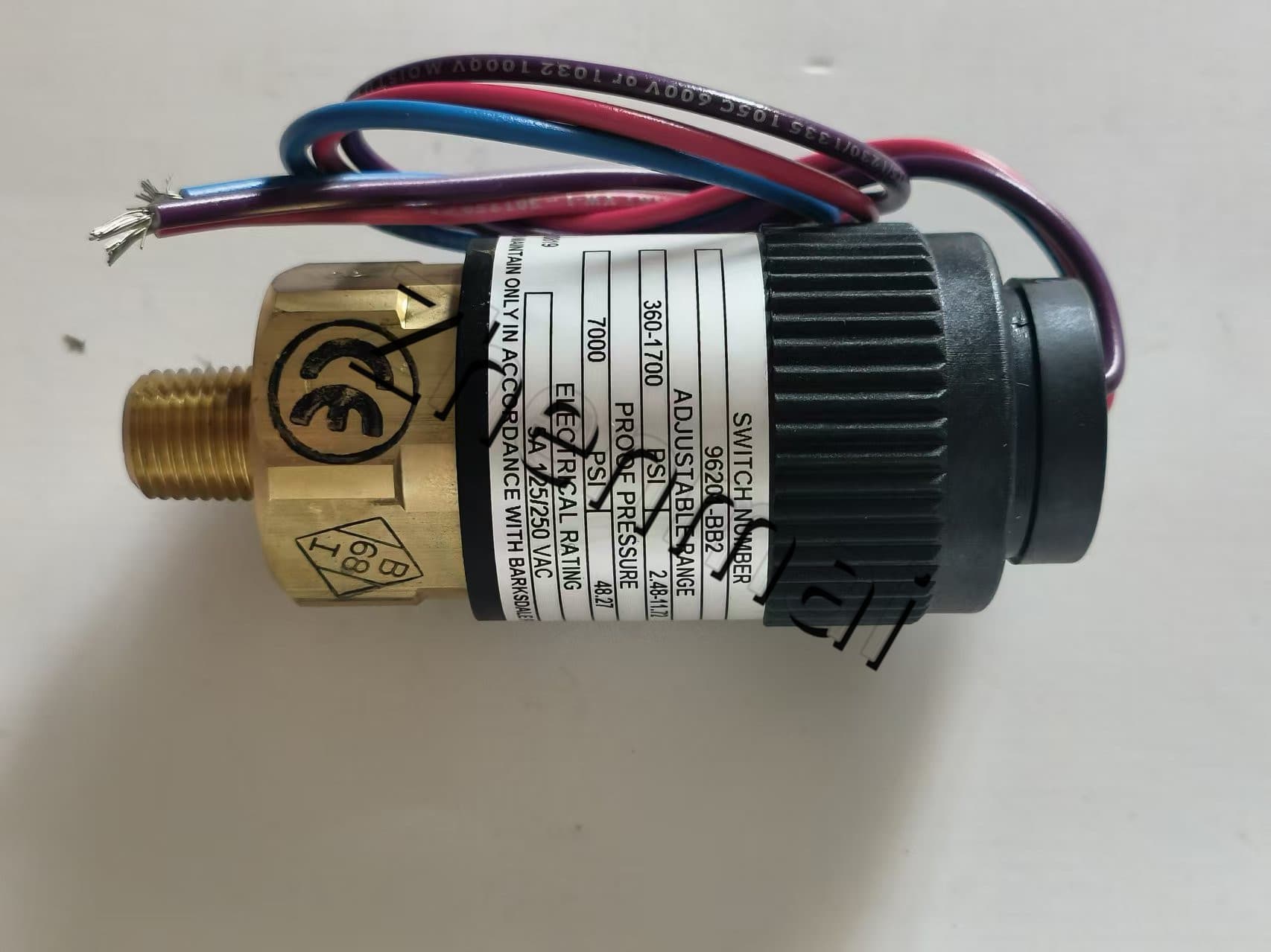Helt ny original Barksdale 96201-BB2 Trycksensor Nivåomkopplare Flödesvakt Tryckomkopplare Snabb leverans
