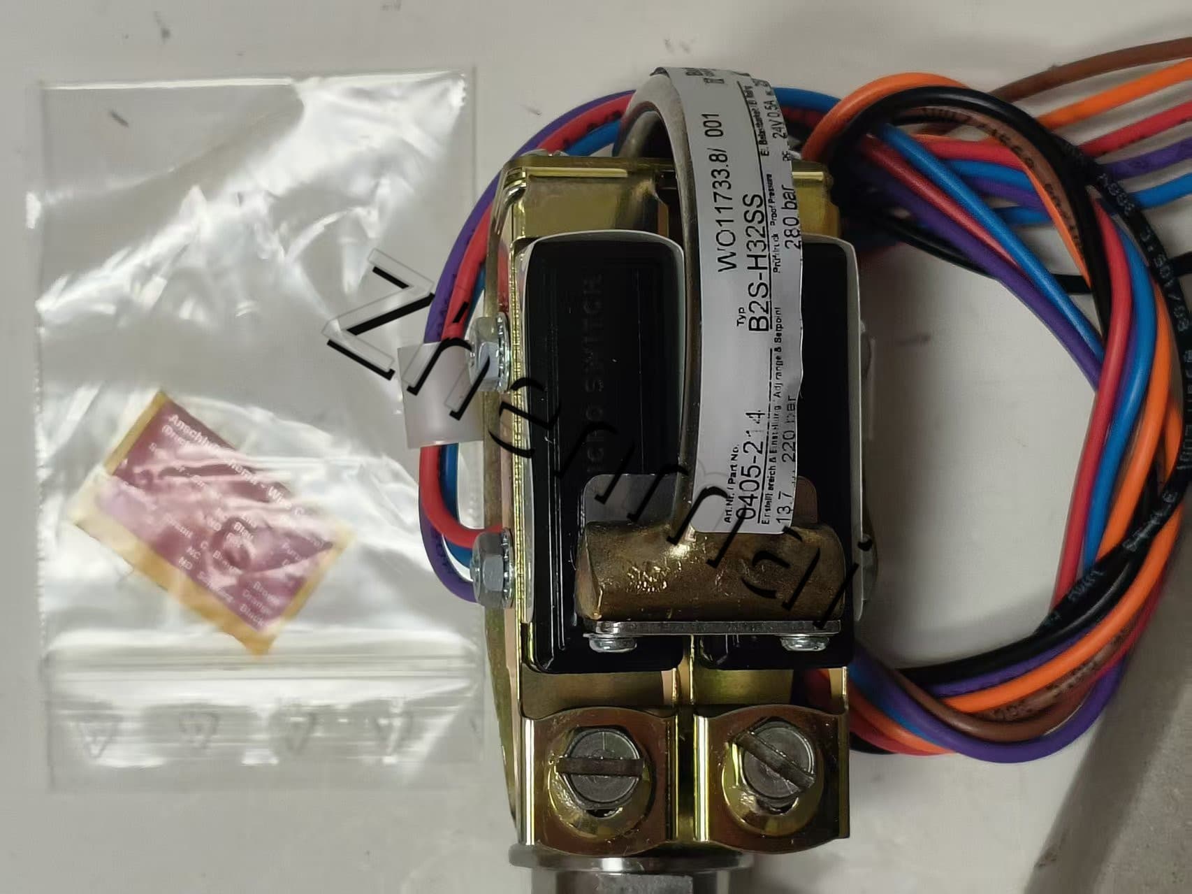 Helt ny original Barksdale B2S-H12SS Trycksensor Nivåomkopplare Flödesvakt Tryckomkopplare Snabb leverans