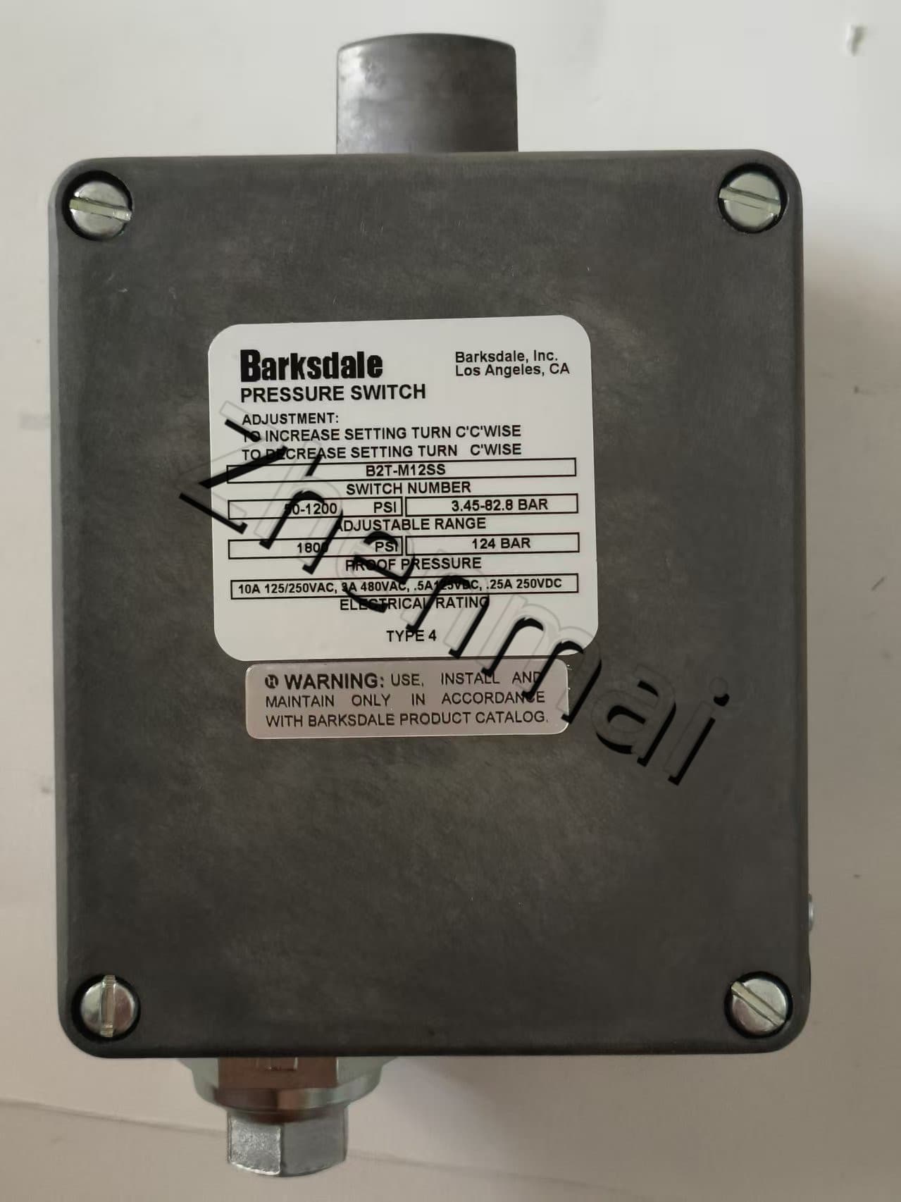 Helt ny original Barksdale B2T-M12SS Trycksensor Nivåomkopplare Flödesvakt Tryckomkopplare Snabb leverans
