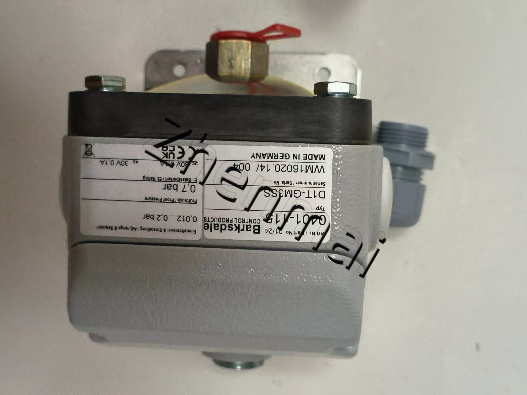 Helt ny original Barksdale D1T-GM3SS 0401-115 Trycksensor Nivåomkopplare Flödesvakt Tryckomkopplare Snabb leverans