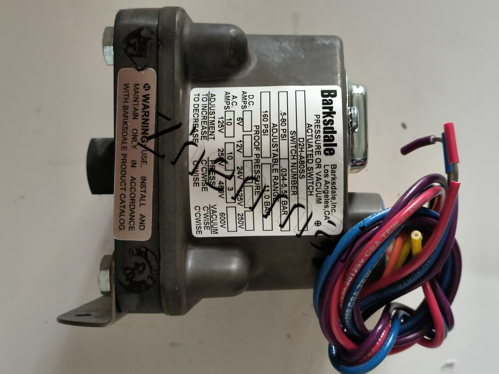 Helt ny original Barksdale D2H-A80SS Trycksensor Nivåomkopplare Flödesvakt Tryckomkopplare Snabb leverans
