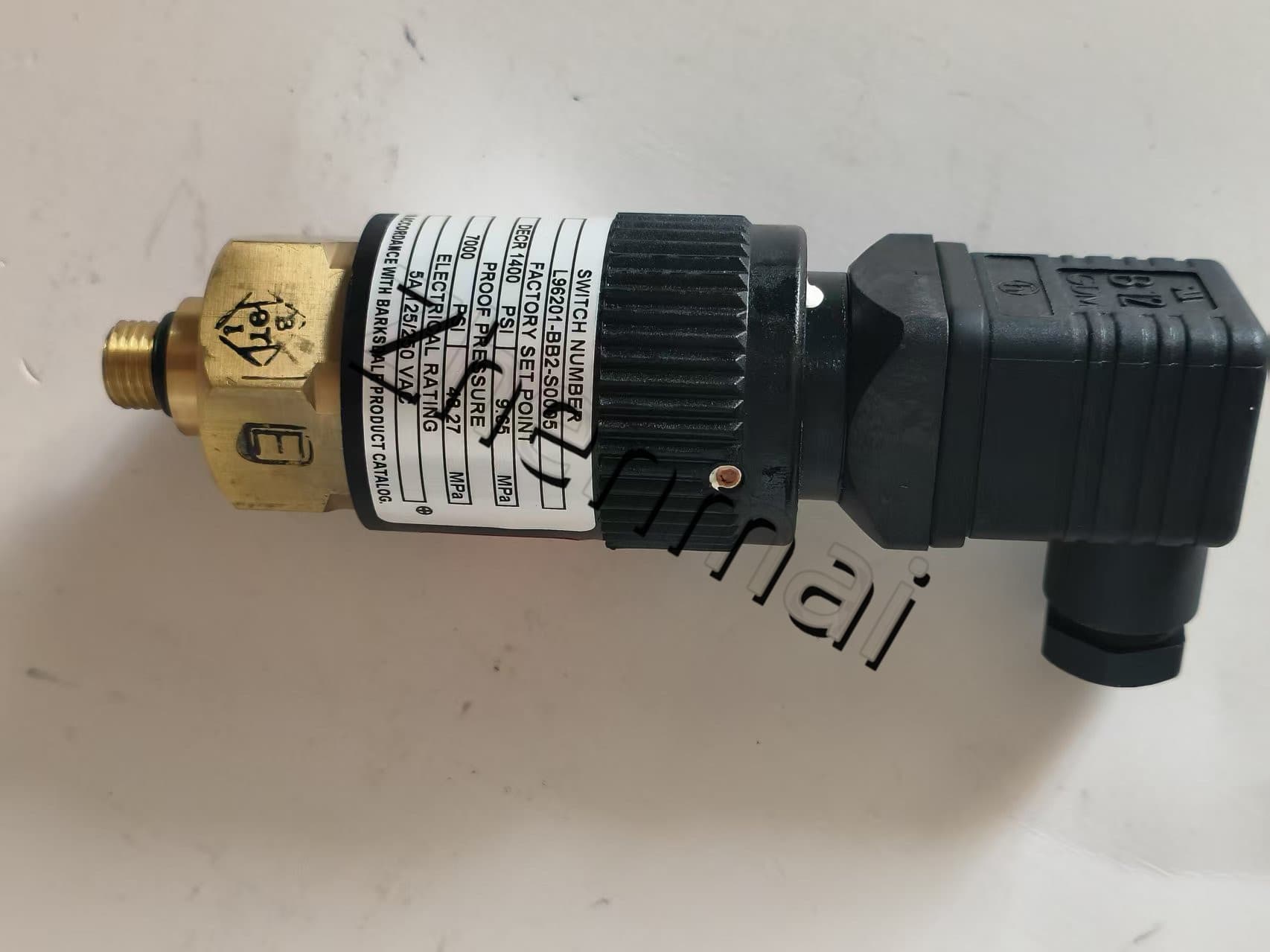 Helt ny original Barksdale L96201-BB2-S0005 Trycksensor Nivåomkopplare Flödesbrytare Tryckomkopplare Snabb leverans