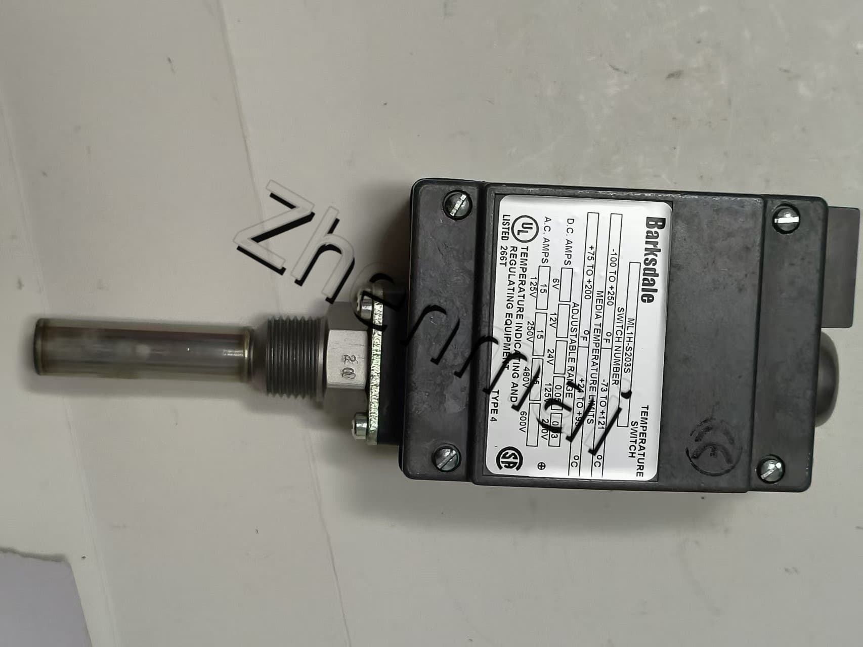 Helt ny original Barksdale ML1H-S203S Trycksensor Nivåomkopplare Flödesvakt Tryckbrytare Snabb leverans