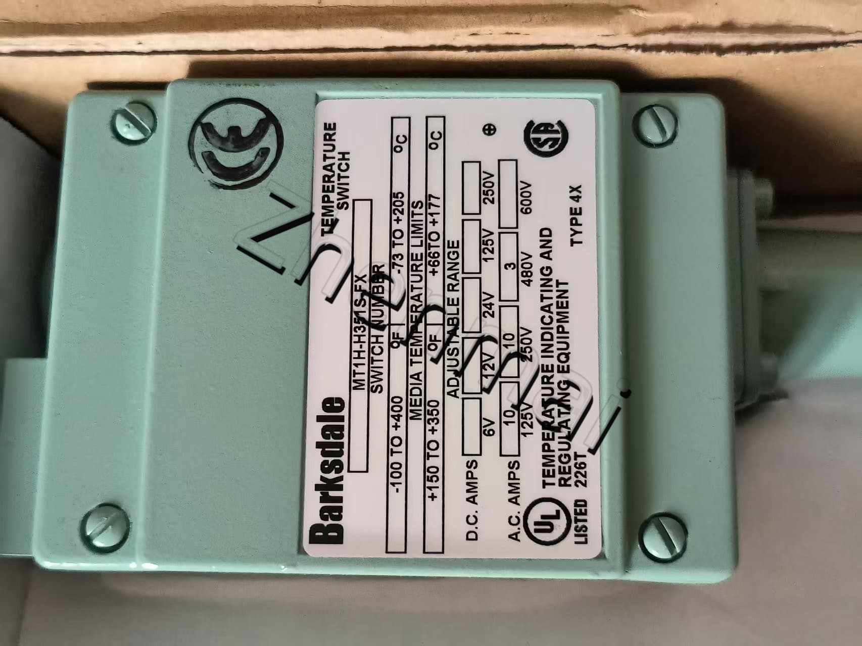 Helt ny original Barksdale MT1H-H351S-FX Trycksensor Nivåomkopplare Flödesbrytare Tryckomkopplare Snabb leverans