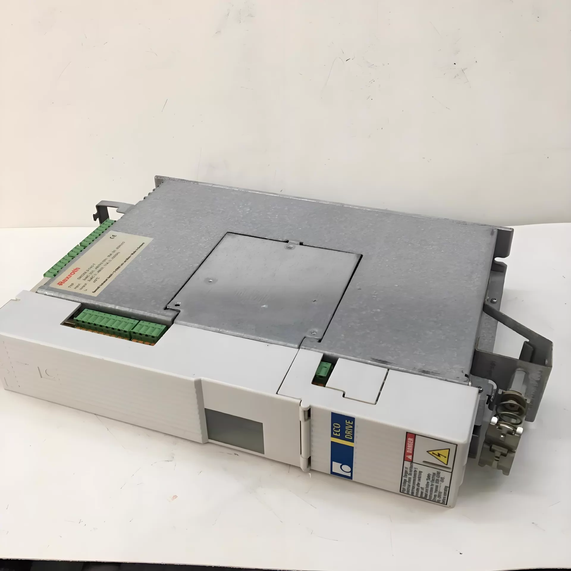 Helt ny original Bosch Rexroth servomotor ACS1-W018-EA3-BB-ETECHHNN-20RSCHN10NN-NN Servomotor Snabb leverans