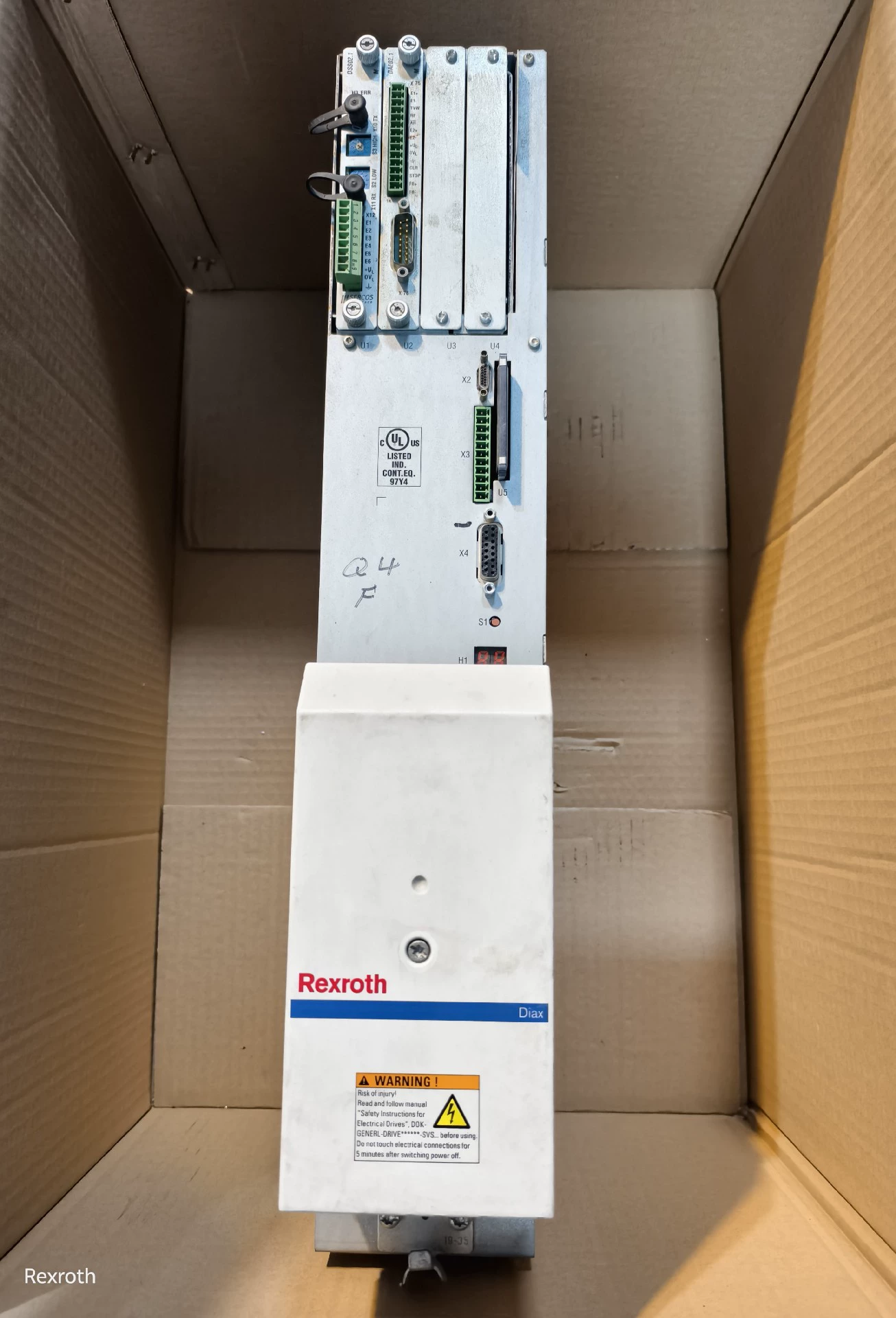 Helt ny original Bosch Rexroth servomotor HDS03.2-W075N-HS12-01-FW servomotor Snabb leverans