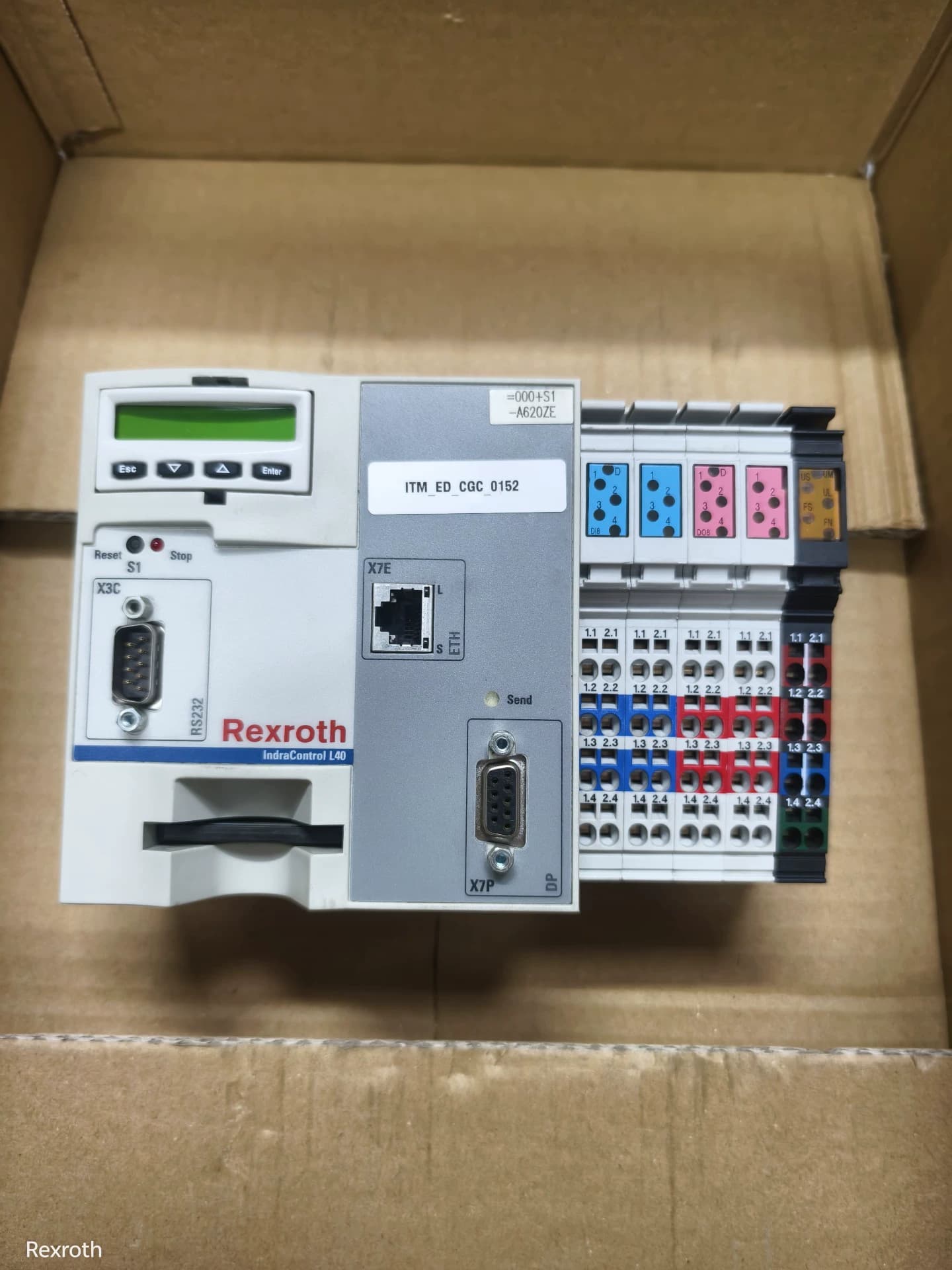Helt ny original Bosch Rexroth servodrivenhet PLC Mobule PLC-styrenhet CML40.2-NP-330-NA-NNNN Servomotor Snabb leverans