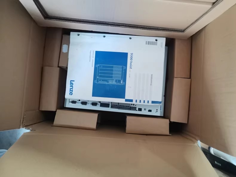 Äkta ny Lenze E94AMSE0074 Industriell I/O-modul FedEx DHL Snabb leverans