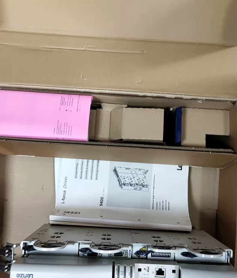 Äkta ny Lenze E94ASHE0044 Industriell I/O-modul FedEx DHL Snabb leverans